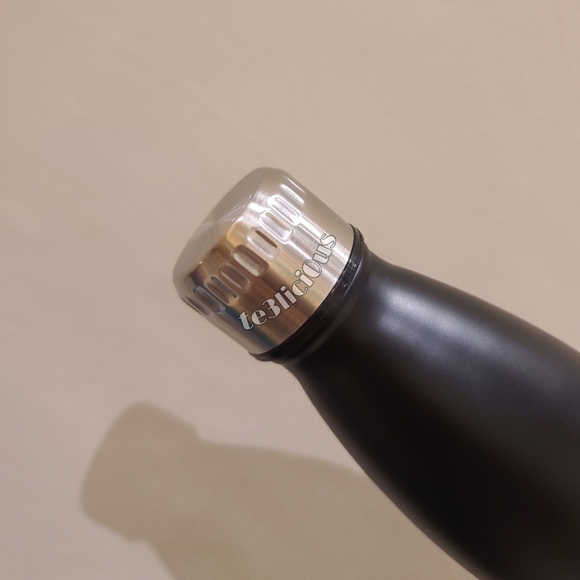 DISNEYLAND ORIGINAL RESORT STAINLESS STEEL BOTTLE - Picture 4 of 4